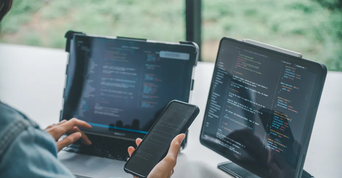 Vibe Coding vs Traditional Development — What's Actually Different?